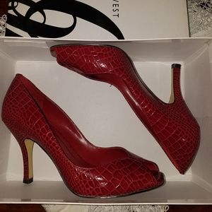 Nine West Red Leather Peep-toe Heel, 8M